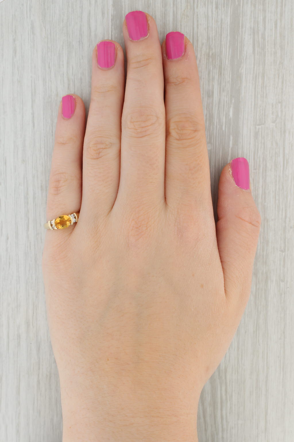 Gray 1.07ctw Oval Citrine Cubic Zirconia Ring 9k Yellow Gold Size 6.75