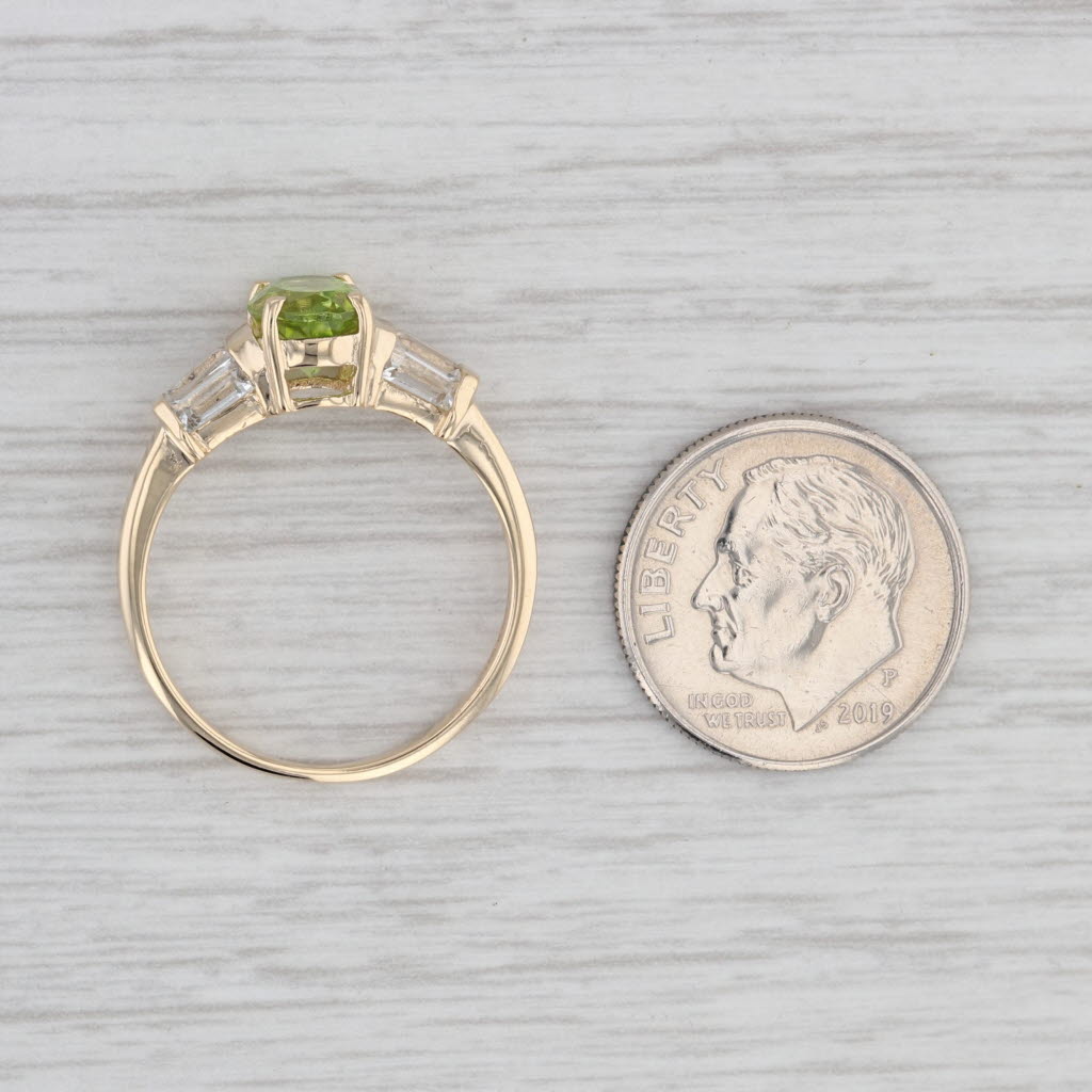 Gray 2.20ctw Oval Peridot Topaz Ring 14k Yellow Gold Size 8