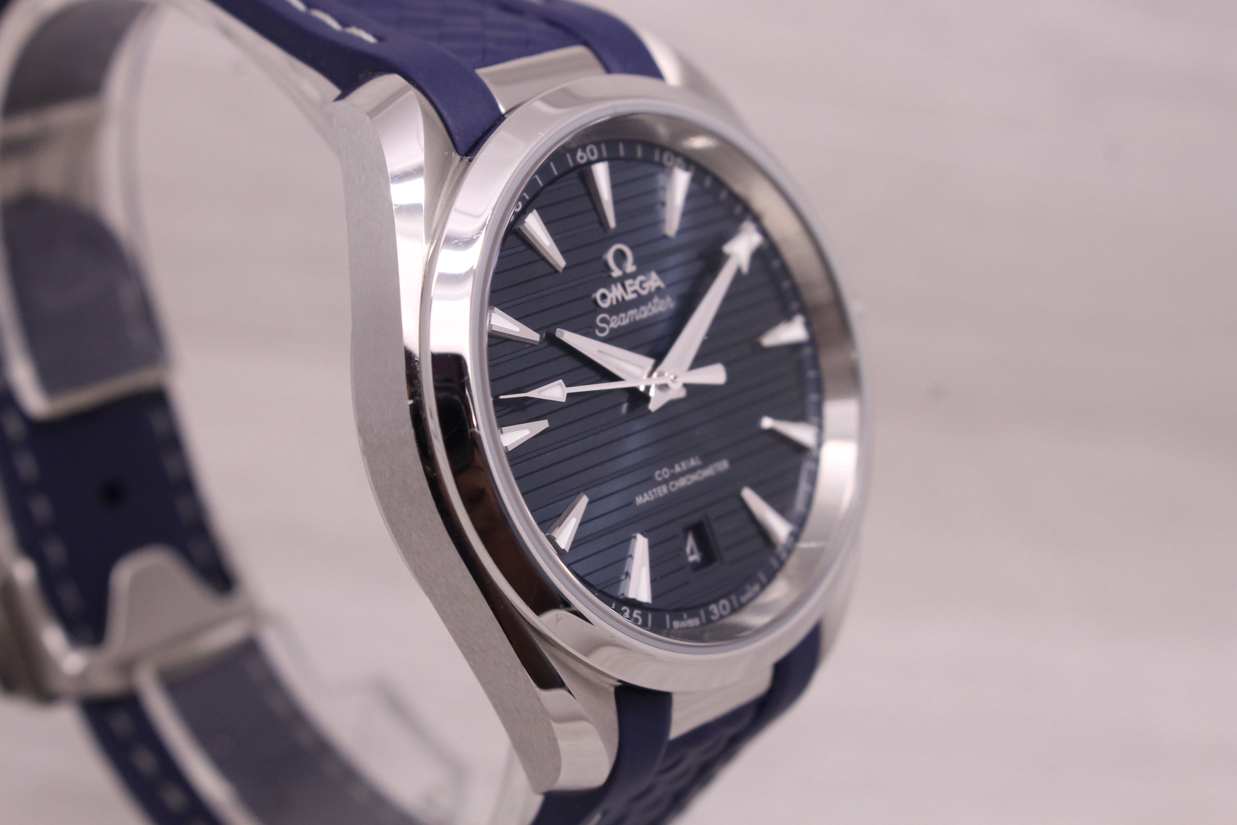 Omega Seamaster Aqua Terra 38mm Mens Steel Blue Co-Axial Chronometer Watch w Box