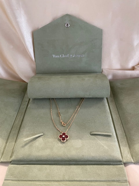 Rosy Brown Van Cleef Arpels Holiday Bullseye Clover Alhambra Necklace Case 18k Gold VCA