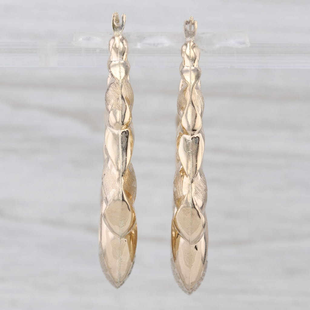 Star Etched Oval Hoop Statement Earrings 10k Yellow Gold Snap Top Hoops