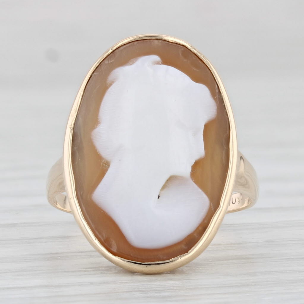 Light Gray Vintage Carved Shell Cameo Ring 10k Yellow Gold Size 5