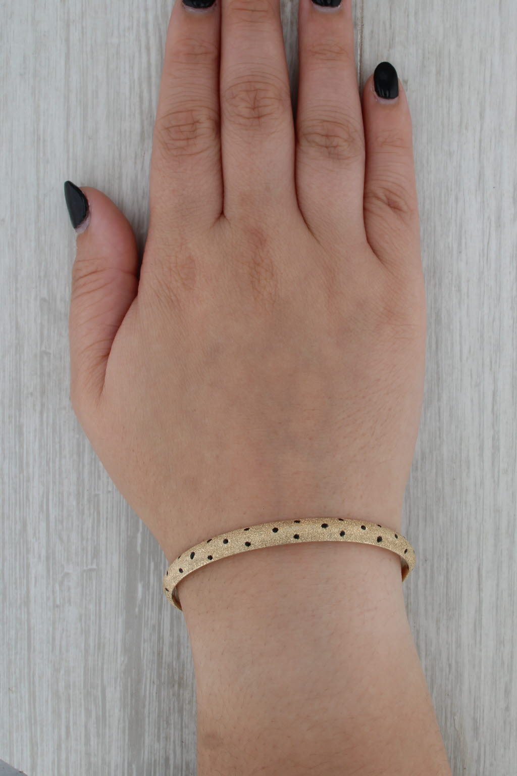 Black Resin Dot Brushed Bangle Bracelet 14k Yellow Gold 7" 6.3mm
