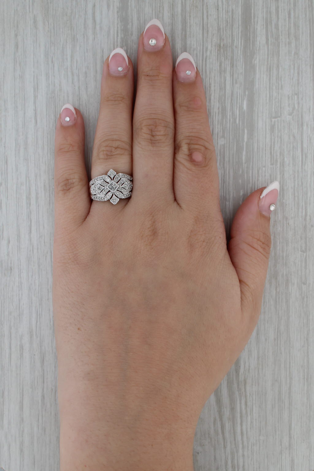 0.35ctw Diamond Flower Ring 10k White Gold Size 5.75-6 Cocktail