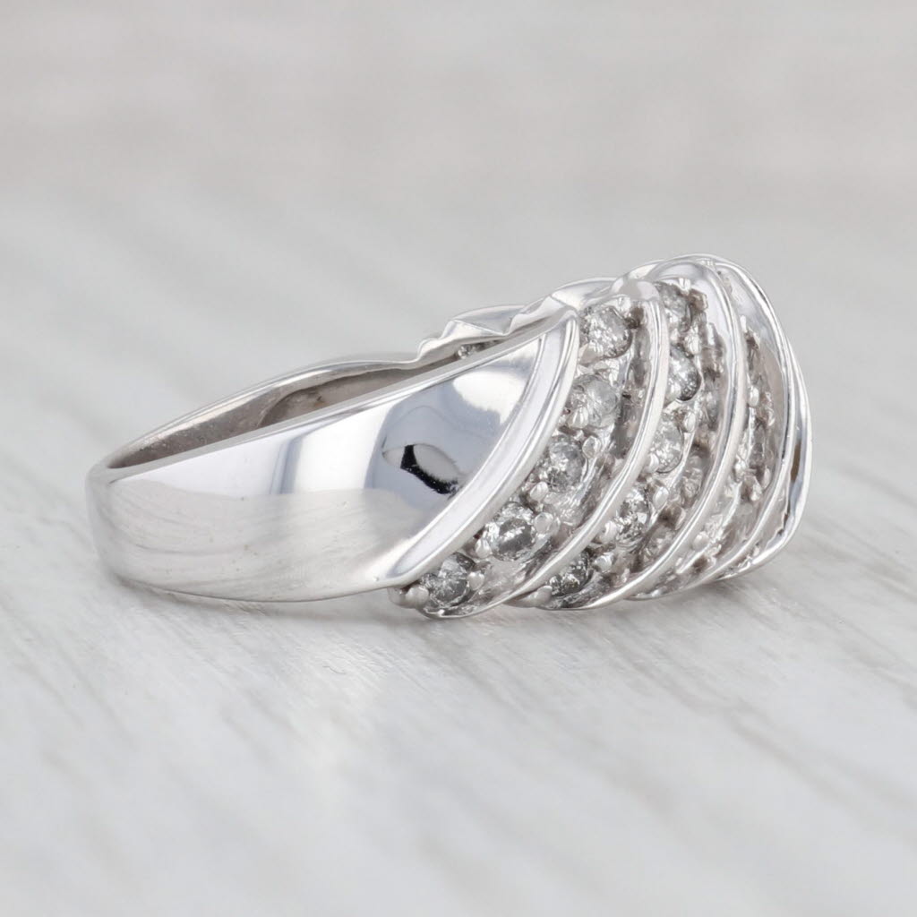 Light Gray 0.75ctw Diamond Scalloped Ring 10k White Gold Size 8