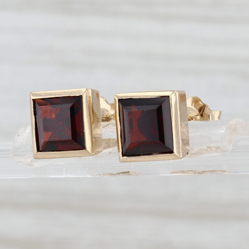 2.60ctw Garnet Stud Earrings 14k Yellow Gold Bezel Set Solitaire Square Studs