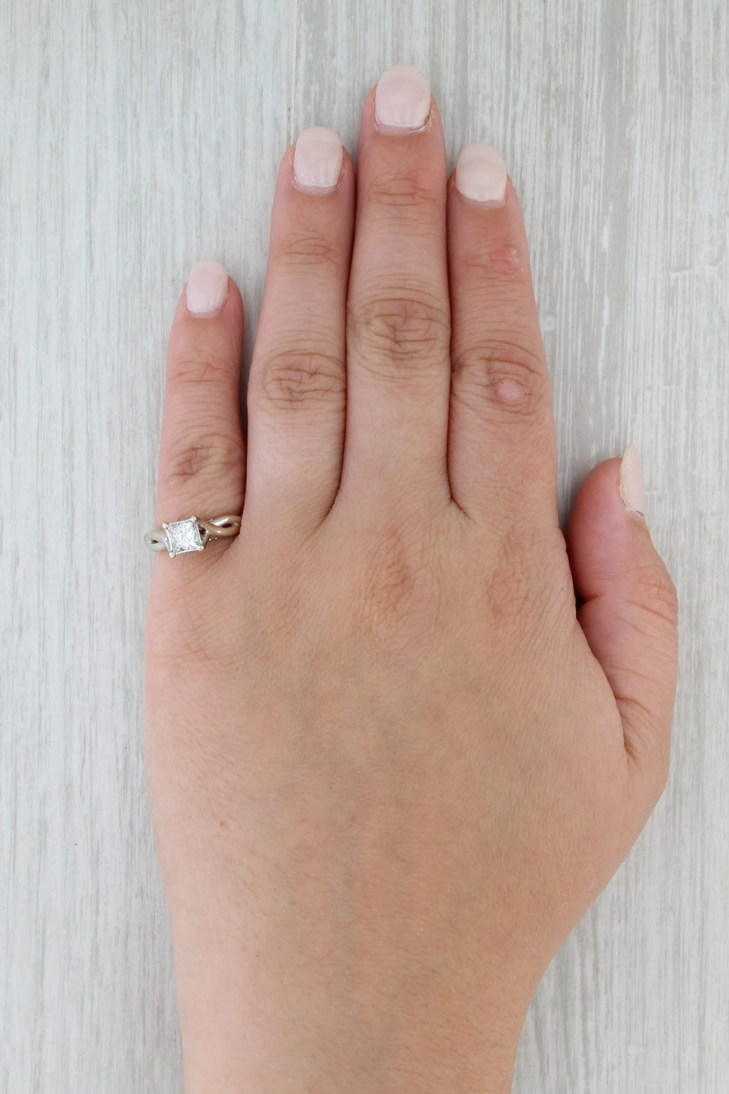 0.88ctw Princess Diamond Engagement Ring 14k White Gold Size 5.25