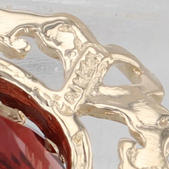 1.20ctw Garnet Pendant 14k Yellow Gold Ornate Drop