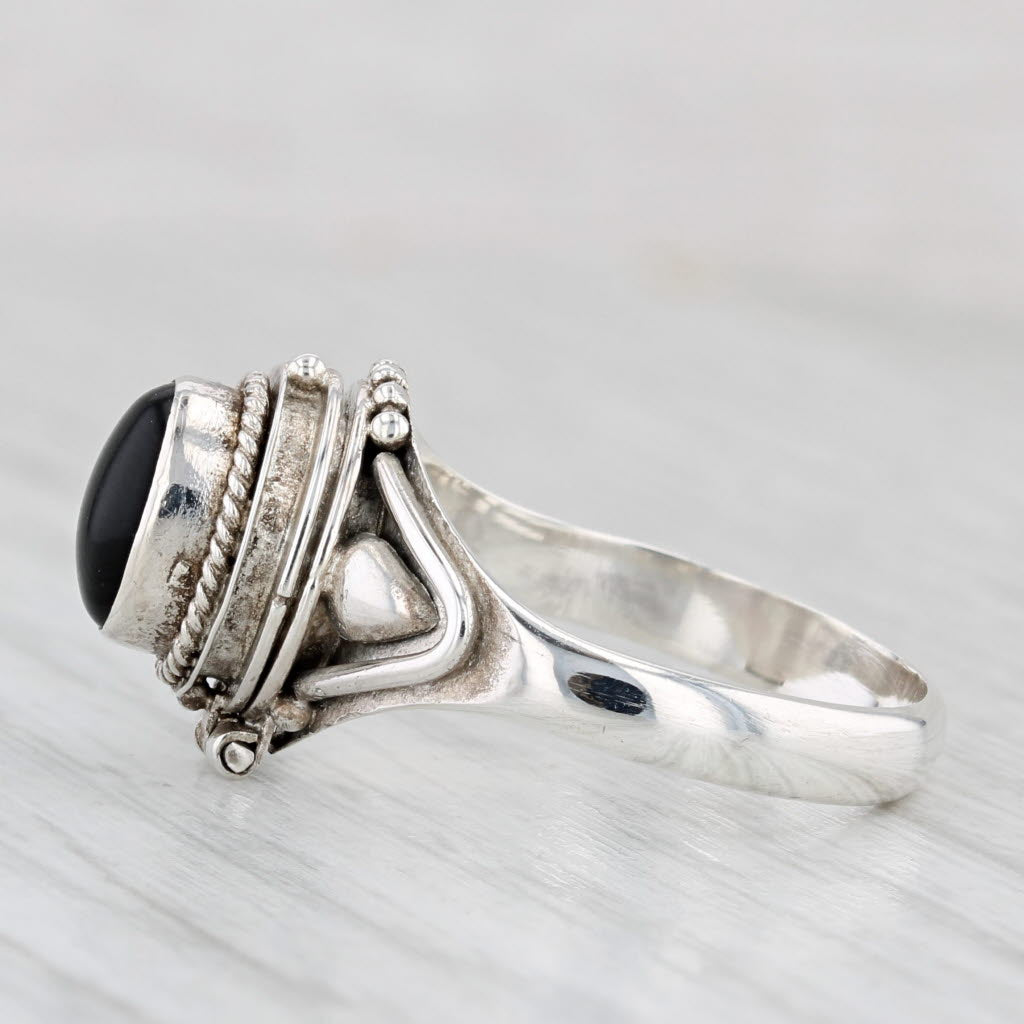 Light Gray Black Glass Cabochon Snuff Ring Sterling Silver Size 7.5 Opens