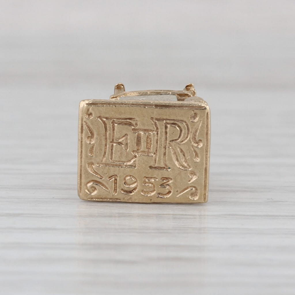 Queen Elizabeth II 1953 Corination Throne Souvenir Charm 9k Yellow Gold Pendant