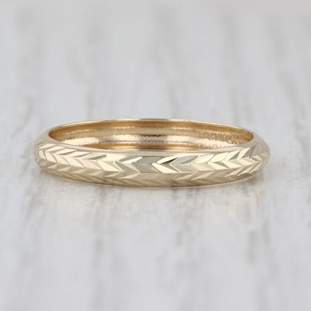 Chevron Etched Band Ring 14k Yellow Gold Stackable Wedding 3mm Size 7