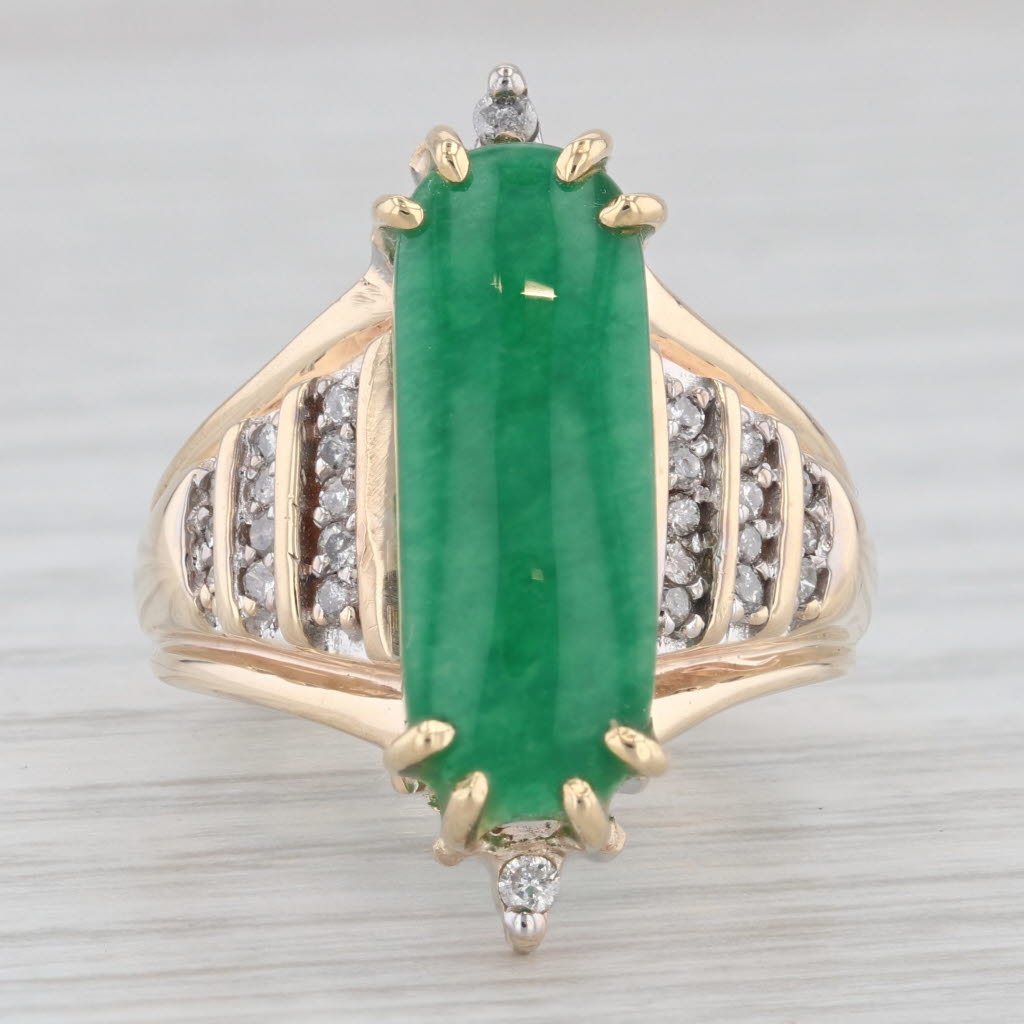 Light Gray Simulated Jadeite Jade Ring 10k Yellow Gold Size 7.25