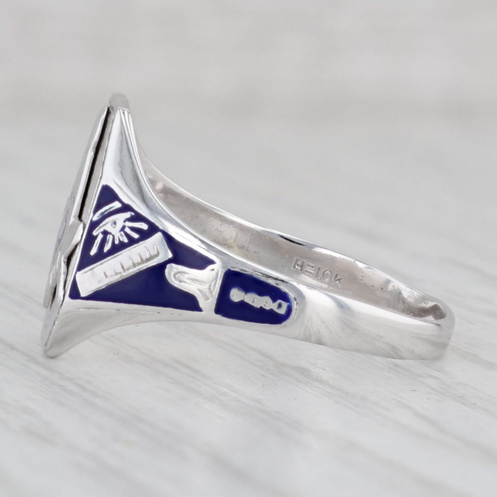 Light Gray Vintage Masonic Blue Lodge Signet Ring 10k Gold Enamel Square Compass Size 10