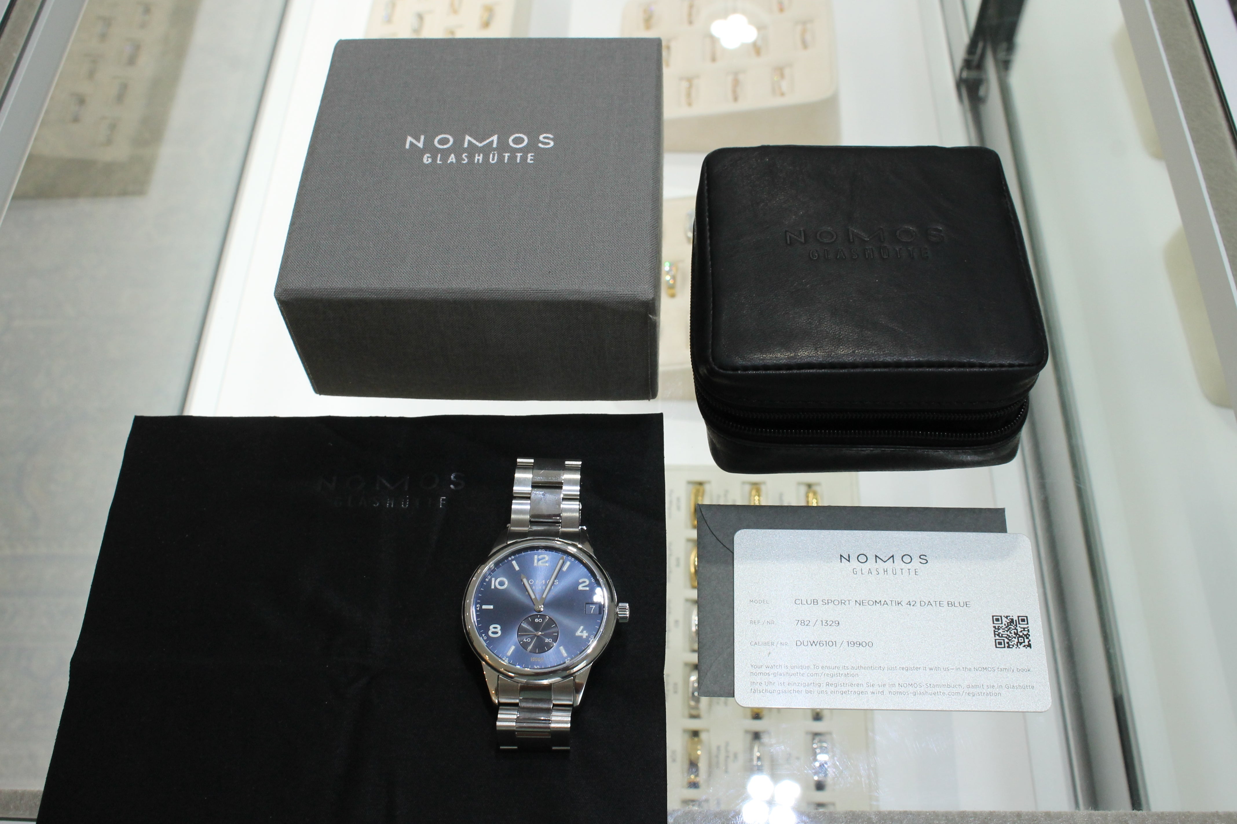 Nomos Glashutte Club Sport Neomatik 42 Mens Steel Automatic Watch w Bracelet Box