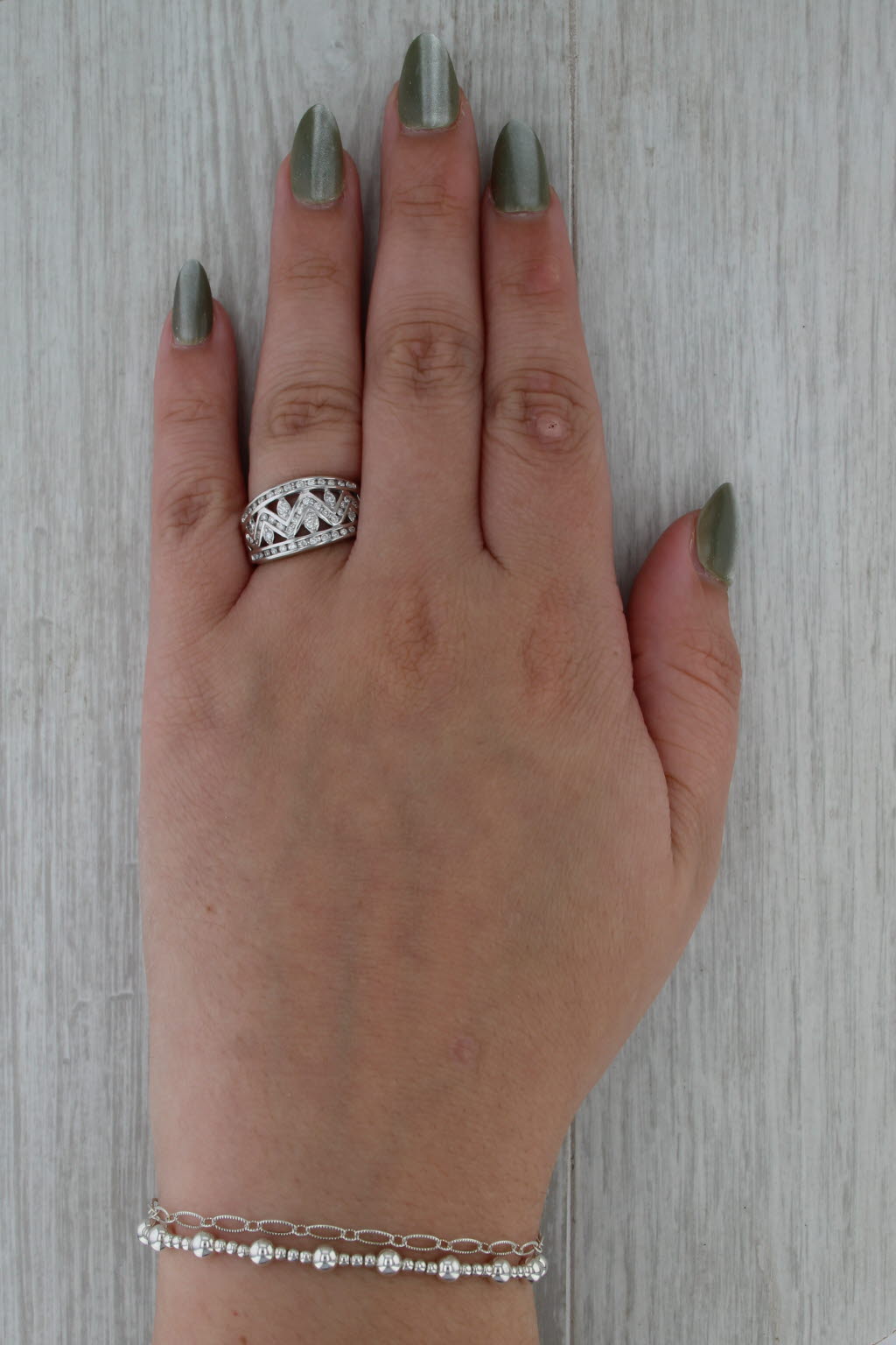 0.40ctw Diamond Zig Zag Ring 14k White Gold Ring 6.5 Tapering Band