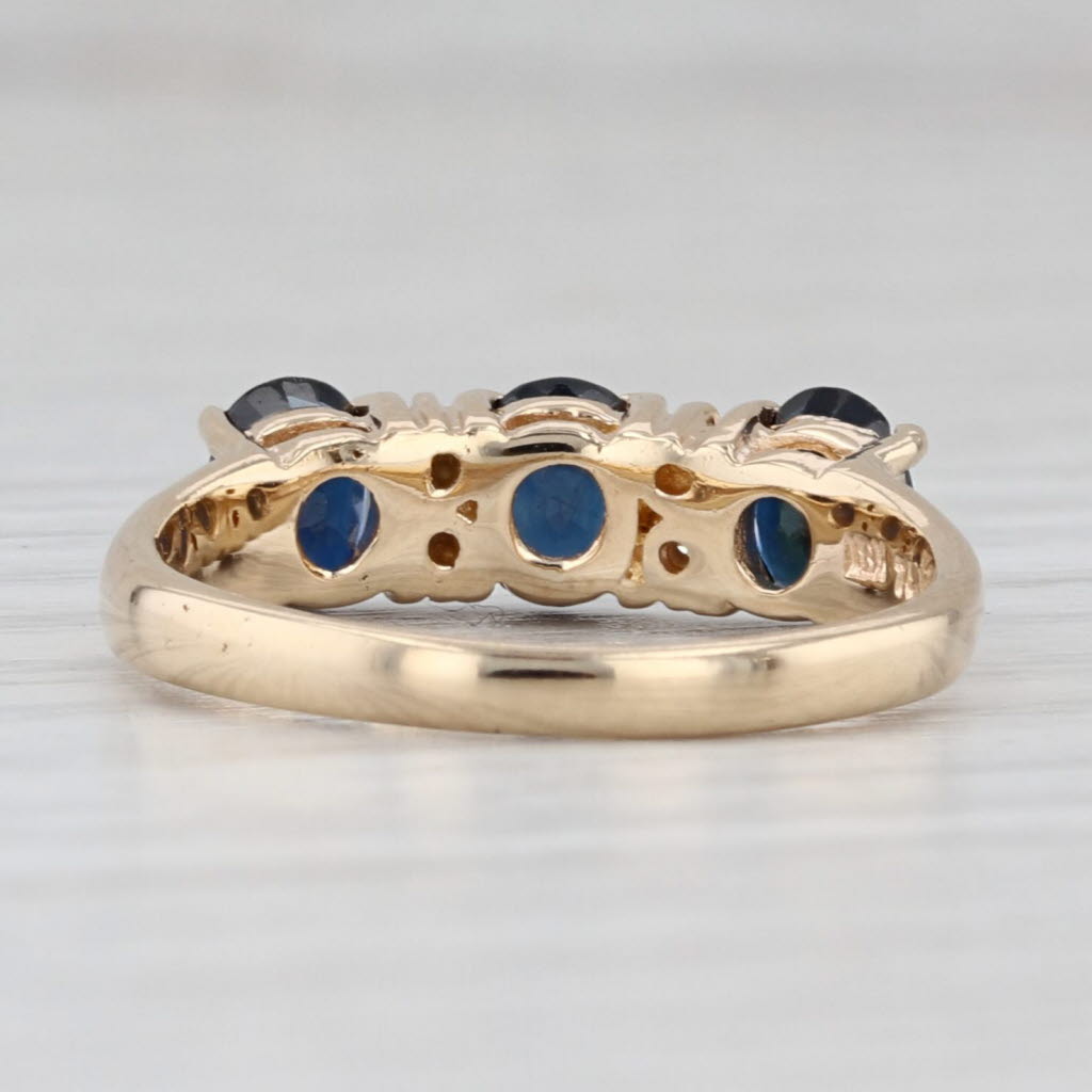Light Gray 1.31ctw 3-Stone Blue Sapphire Diamond Ring 18k Yellow Gold Size 5.5