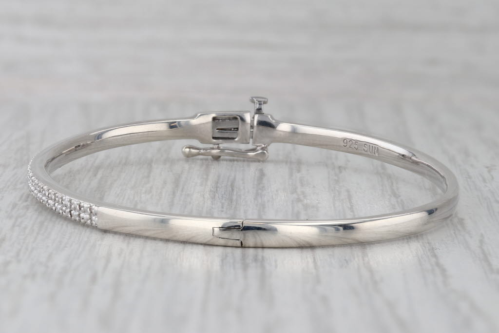 Gray 0.18ctw Diamond Bangle Bracelet Sterling Silver 7" 2.8mm