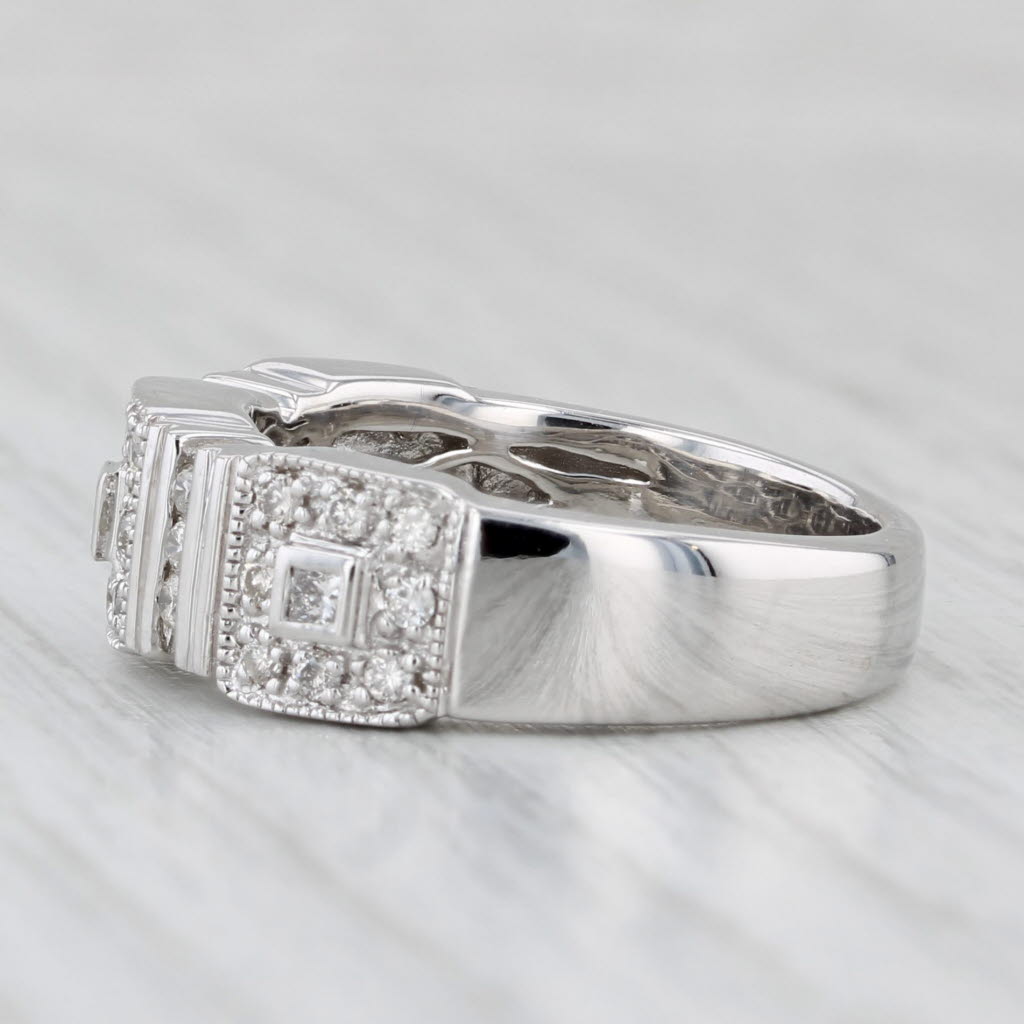 Light Gray 0.48ctw Diamond Halos Ring 14k White Gold Size 6.75