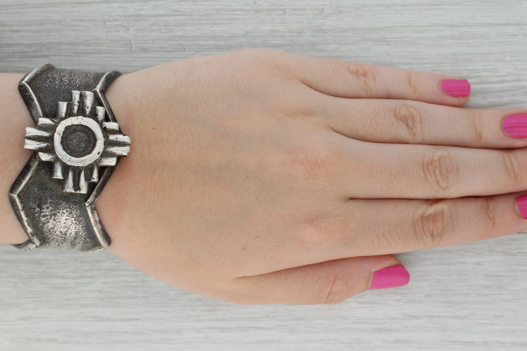 Dark Gray Southwestern Taos Cuff Bracelet Sterling Silver Cross Vintage Statement 7"