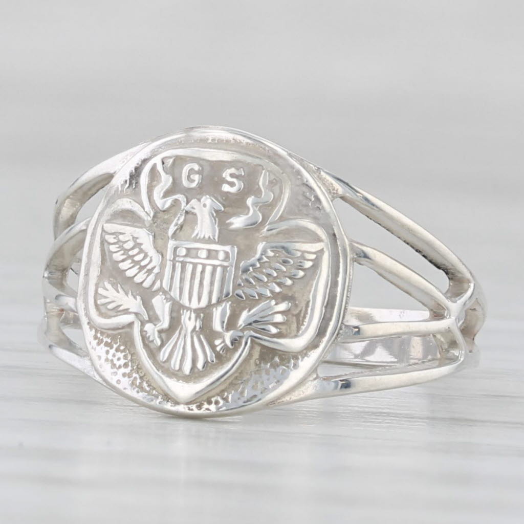 Light Gray Girl Scouts Badge Signet Ring Sterling Silver Size 4