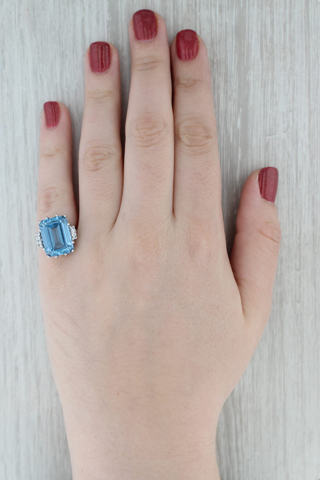 Gray 13.12ctw Lab Created Blue White Spinel Ring 10k White Gold Size 6.5