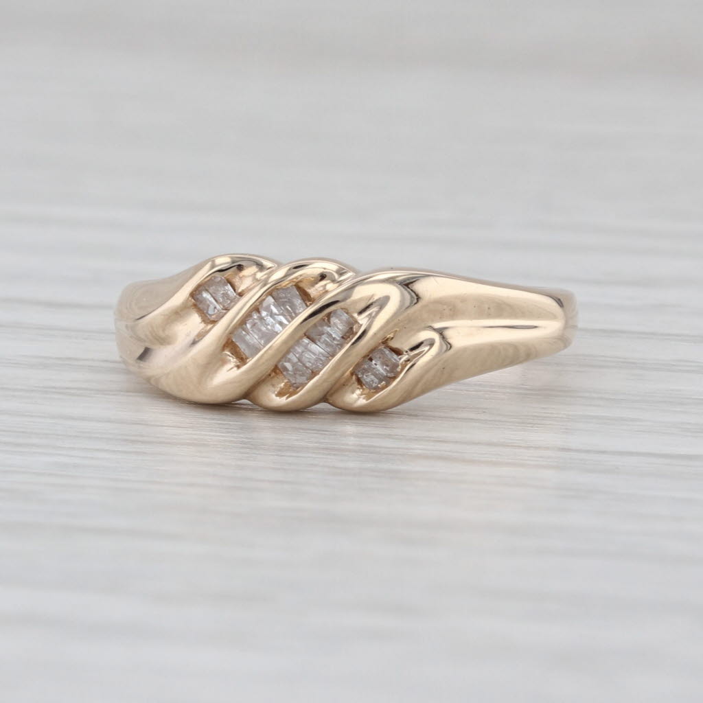 0.13ctw Diamond Scalloped Ring 10k Yellow Gold Size 7