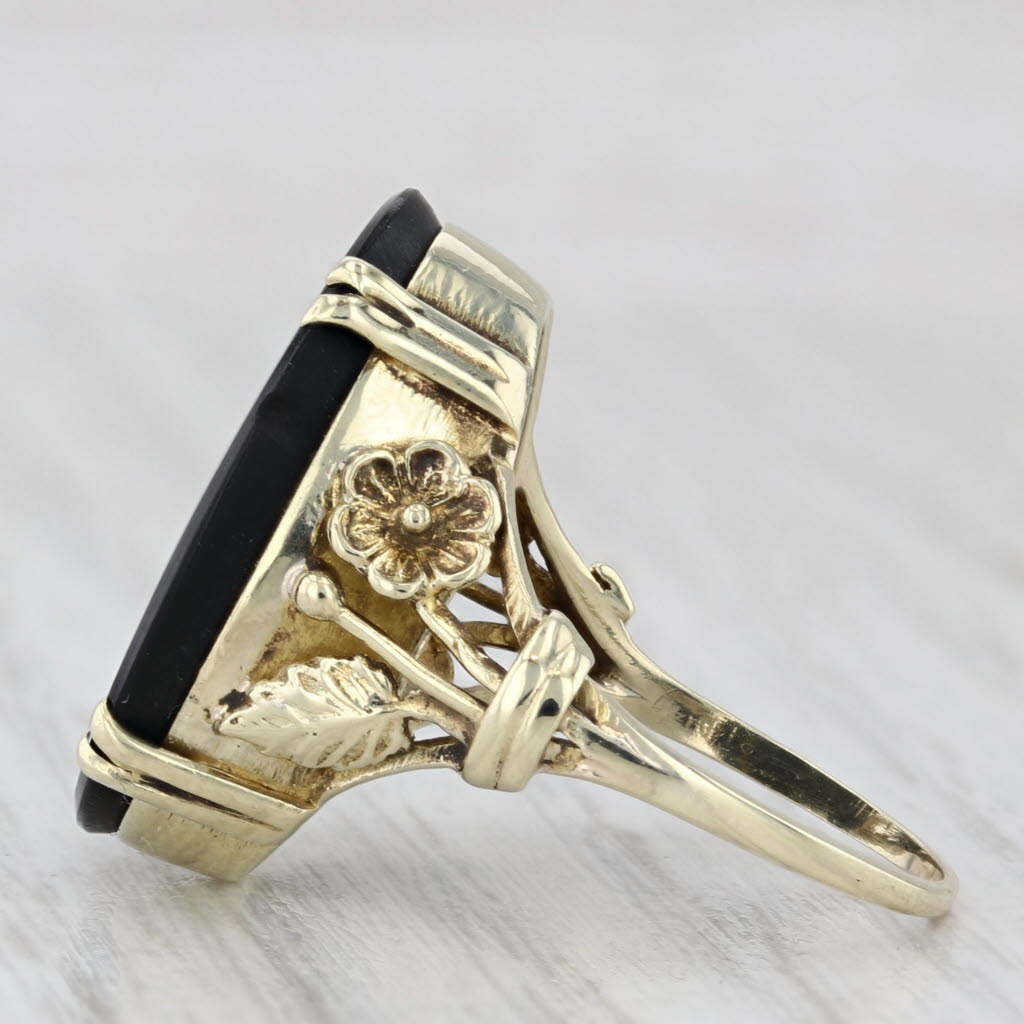 Light Gray Antique Oval Onyx Ring 14k Yellow Gold Floral Accents Size 6.75