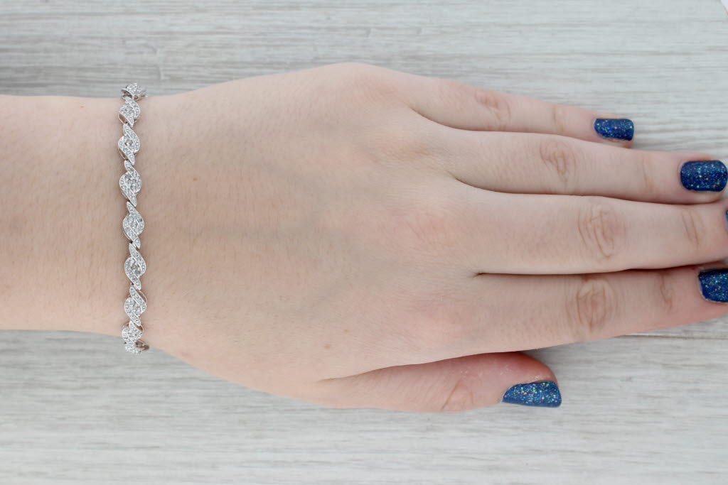 Gray 1ctw Diamond Scalloped Bracelet 10k White Gold 7" 5.6mm
