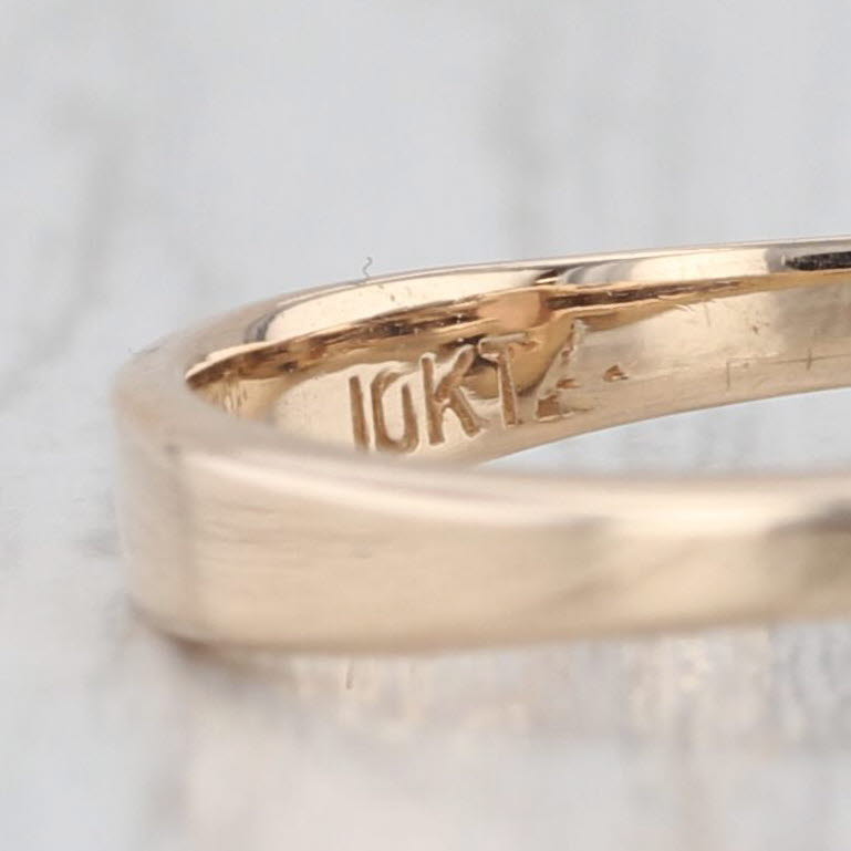 Vintage Oval Cabochon Opal Solitaire Ring 10k Yellow Gold Size 5.75-6