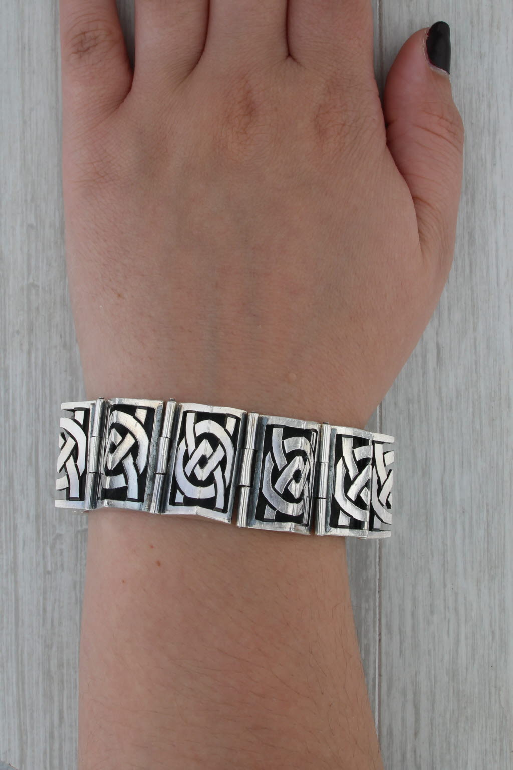Vintage Cony Taxco Mexico Knot work Bracelet Sterling Silver 6.75" Statement