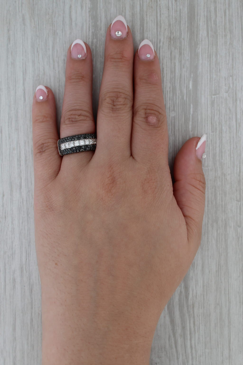 2.10ctw Black White Diamond Ring 18k White Gold Size 6.5 Cocktail