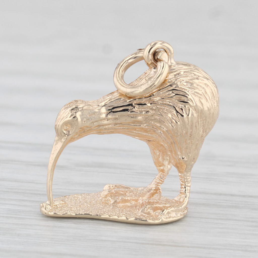 Light Gray Kiwi Bird Charm 9k Yellow Gold 3D Figural Pendant New Zealand Souvenir