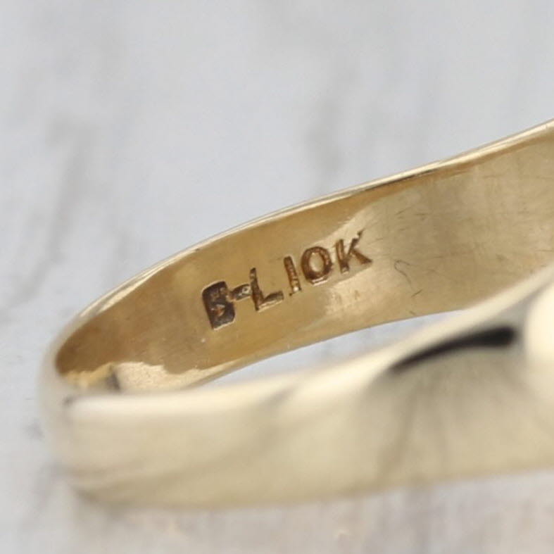 Engravable Oval Signet Ring 10k Yellow Gold Size 4.25