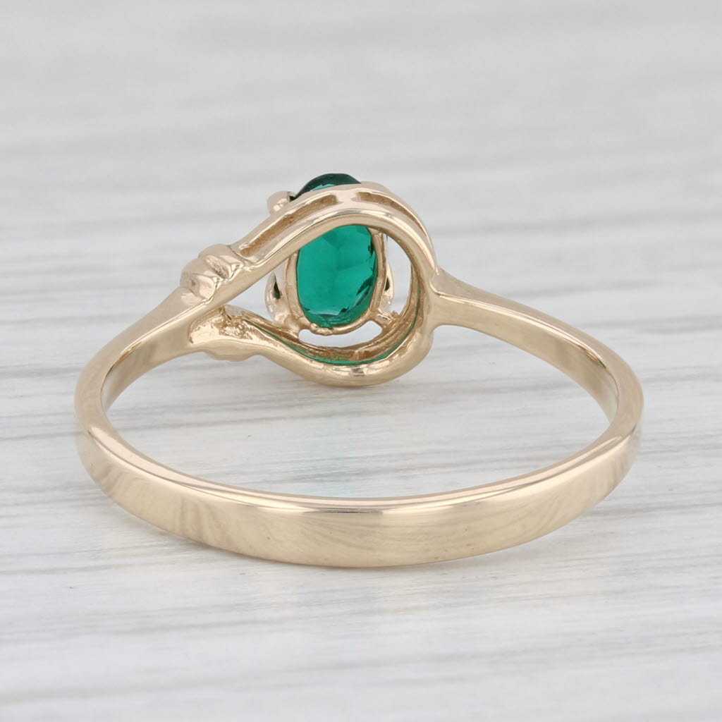 Light Gray Green Glass Oval Solitaire Ring 10k Yellow Gold Size 6.75
