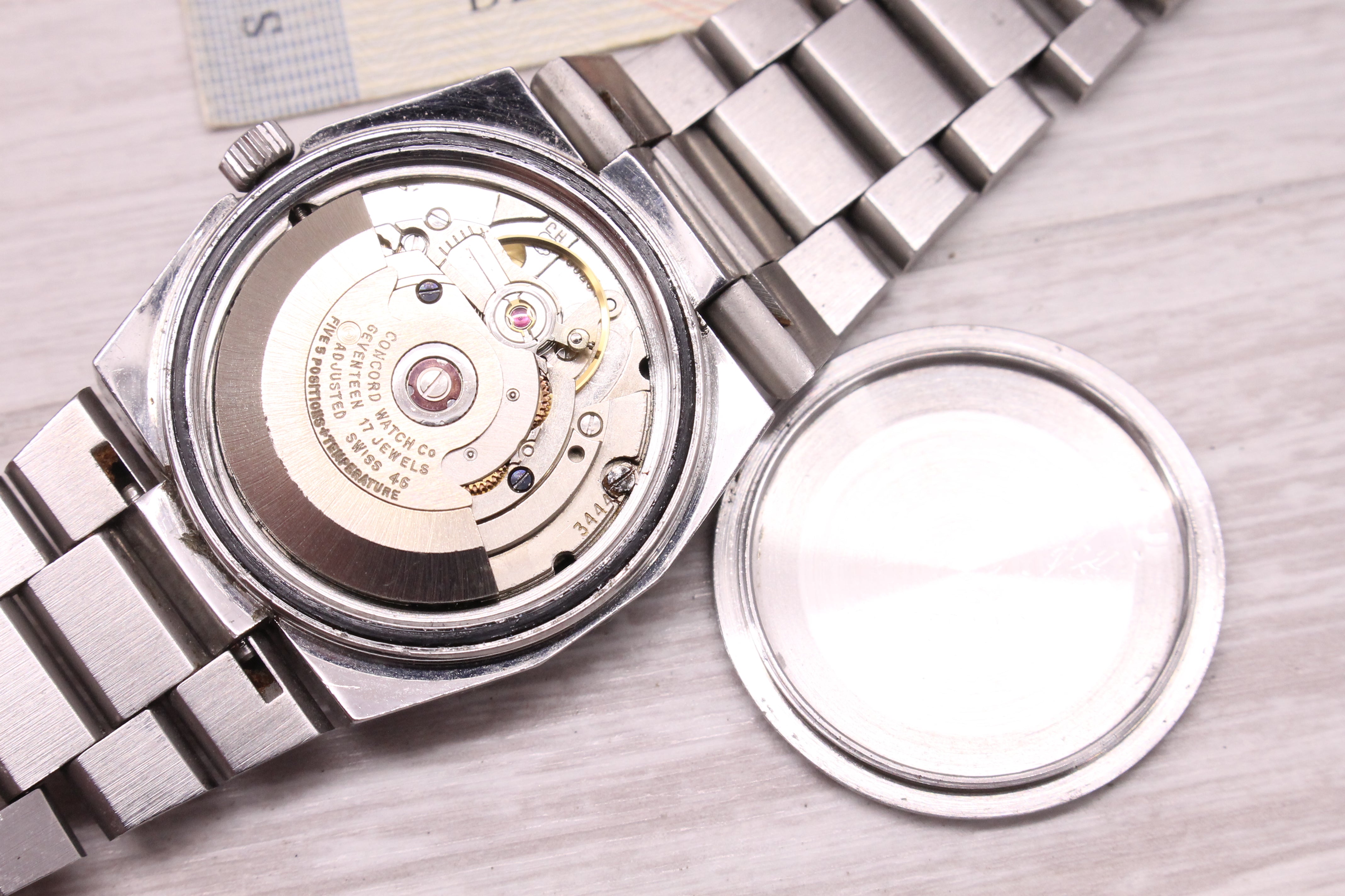 Light Gray Vintage 1970's Concord Chronometer Mens Steel Integrated Sport Watch w Box COSC