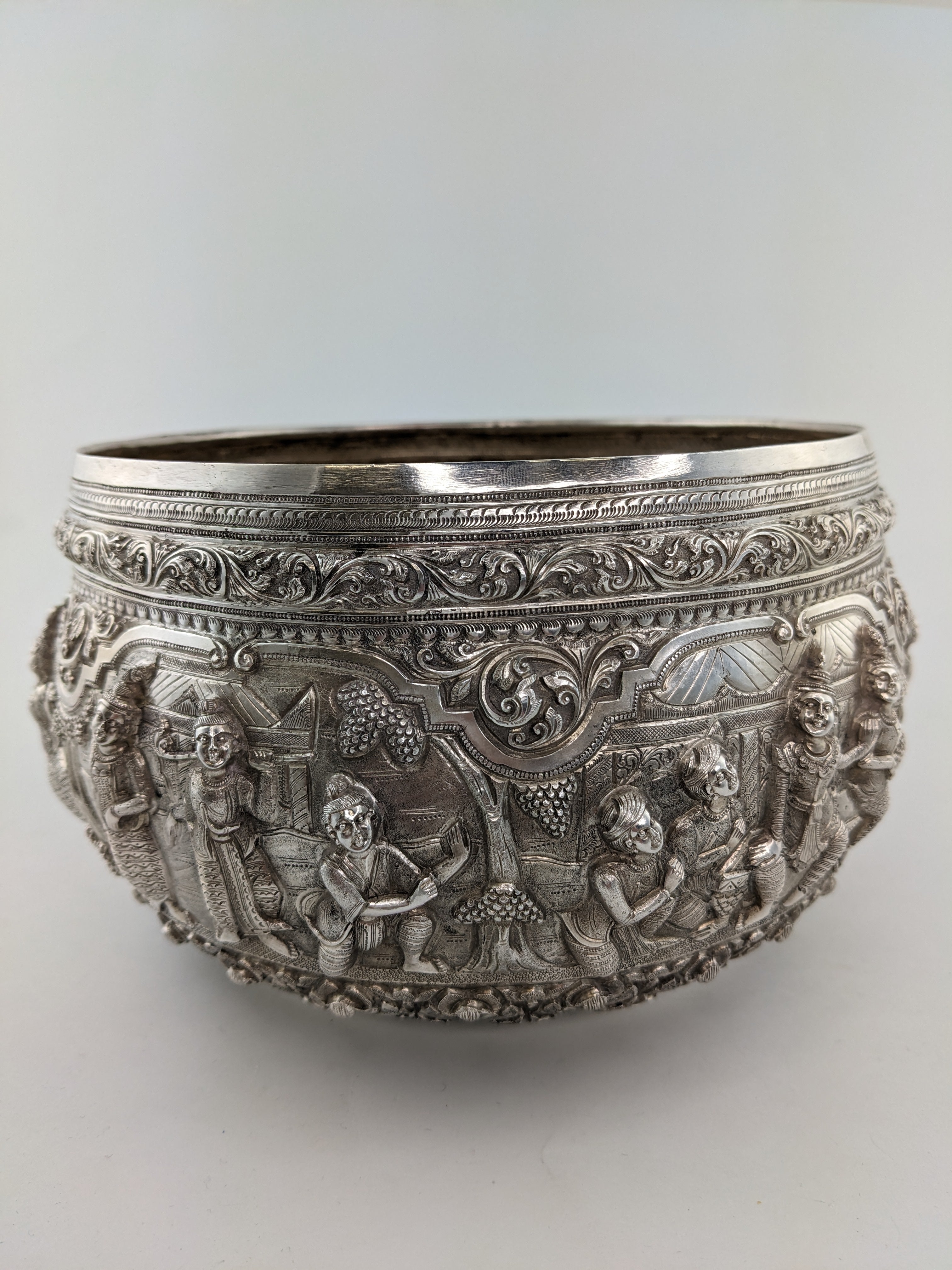 Gray Vintage Figural 950 Silver Large Bowl Repousse Myanmar Burma Handmade Asian