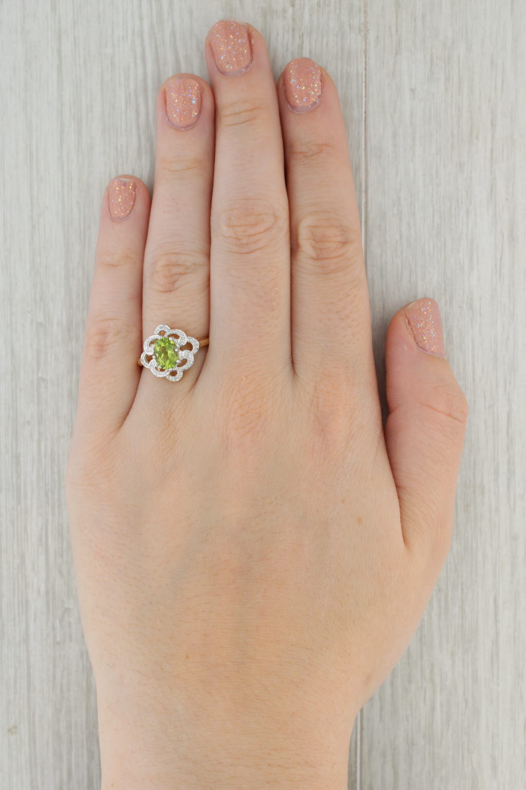 Tan 1.37ctw Oval Peridot Diamond Ring 9k Yellow Gold Size 8.75
