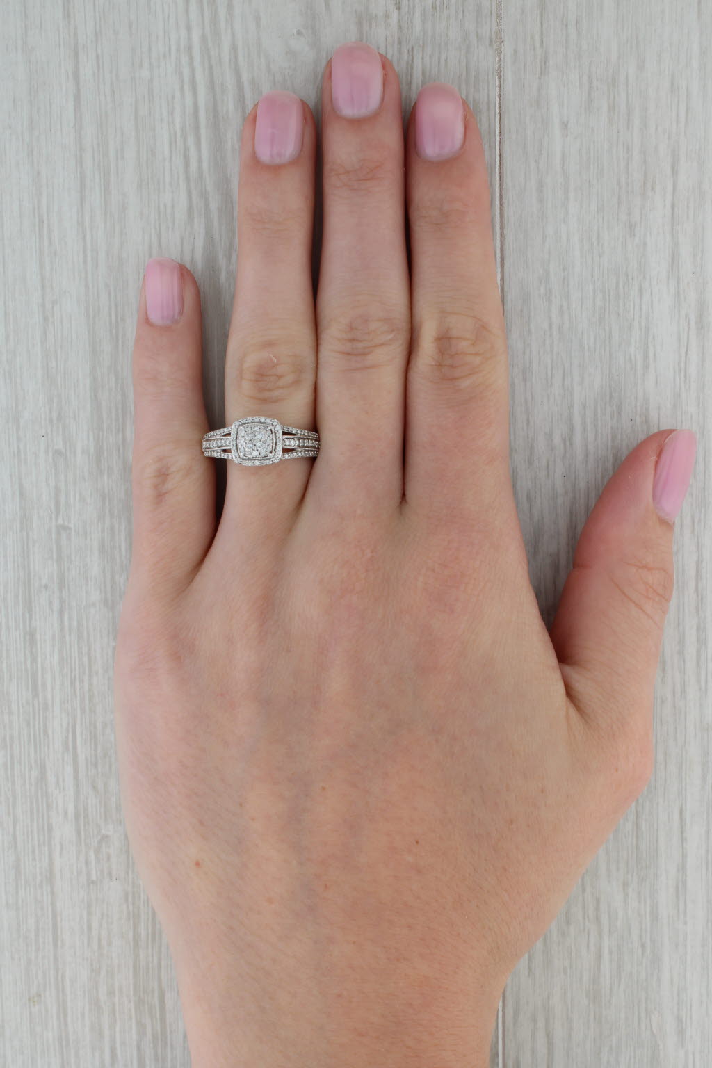 Rosy Brown 0.50ctw Diamond Cluster Halo Ring 10k White Gold Size 8.5 Engagement