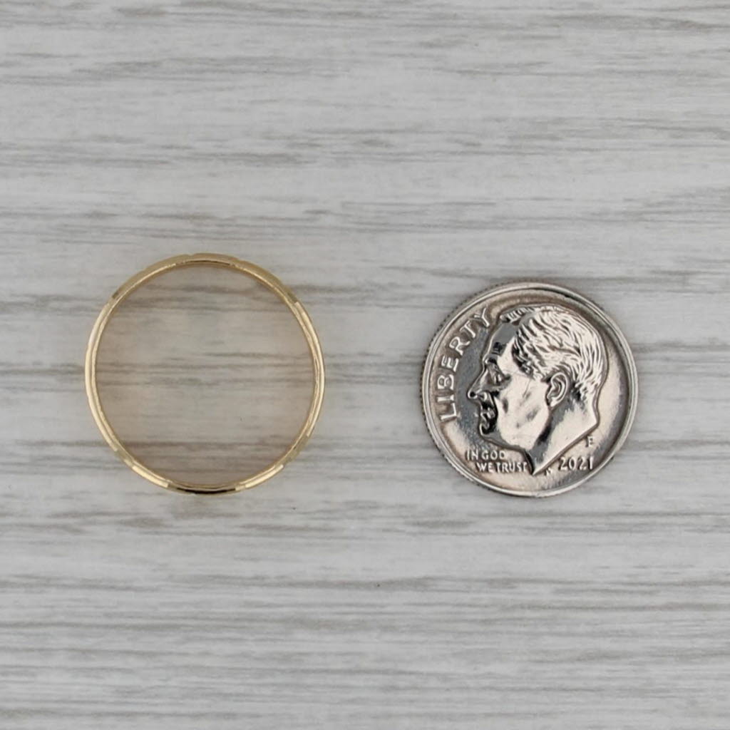 Beveled Pattern Ring 18k Yellow Gold Size 7.25 Stackable Band