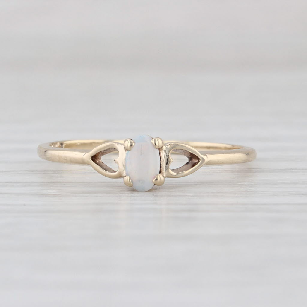 Opal Oval Cabochon Solitaire Ring 10k Yellow Gold Size 7.5 Heart Accents