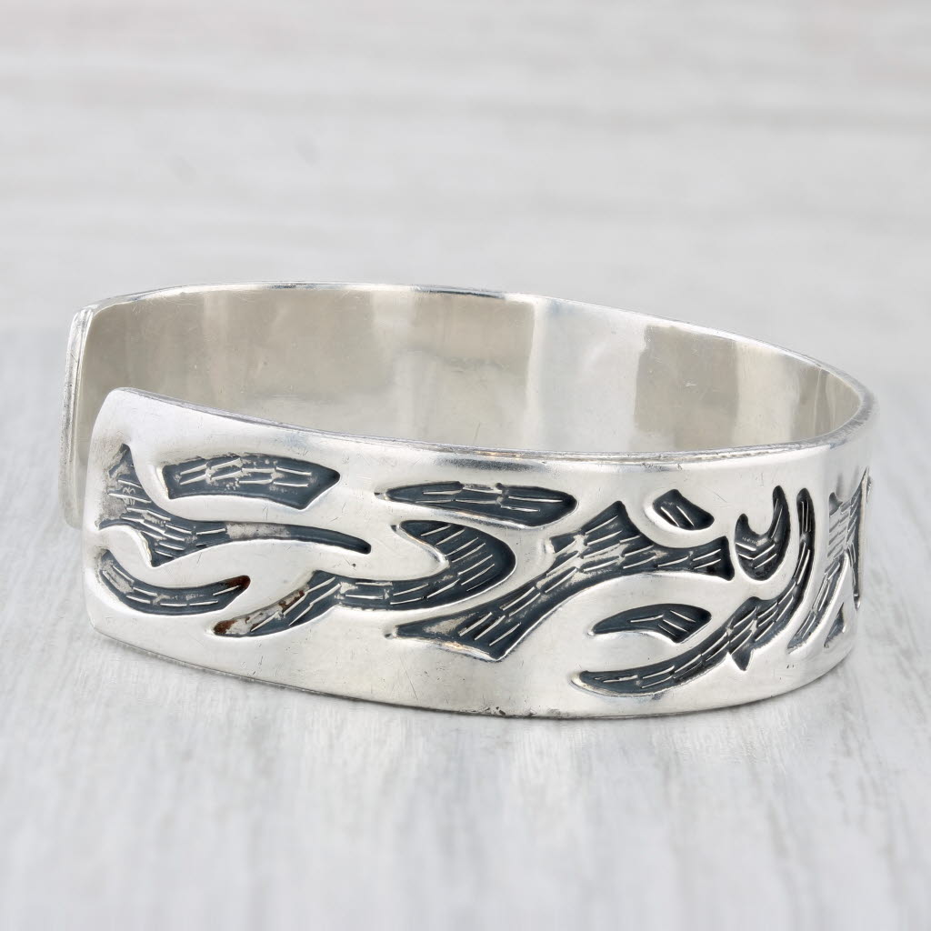 Light Gray Vintage Taxco Mexico Cuff Bracelet Sterling Silver Stamped Pattern 7" 16mm