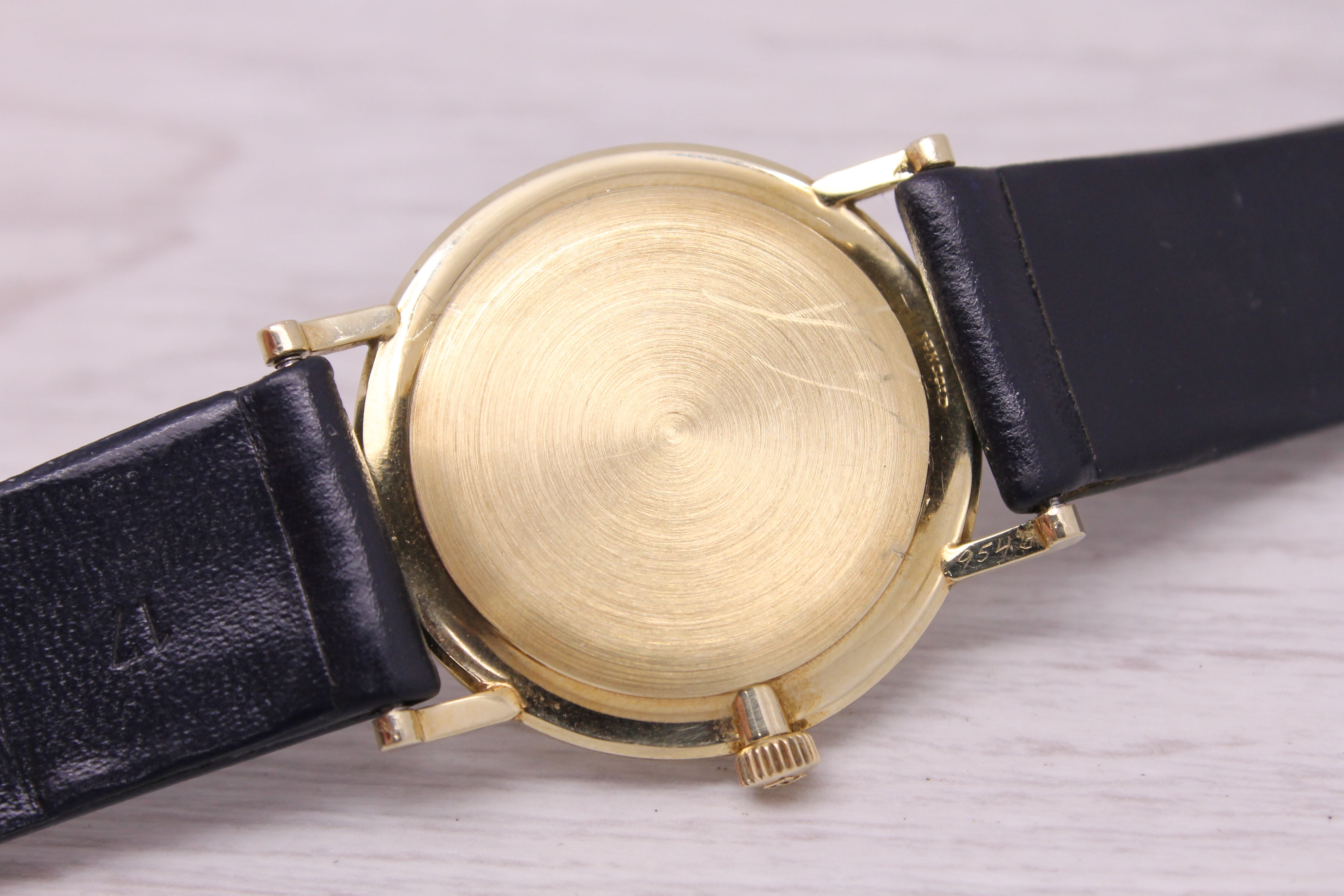 Light Gray Vintage Girard Perregaux Seahawk 14k Solid Gold 30.5mm Watch Galt Bro - ORIGINAL