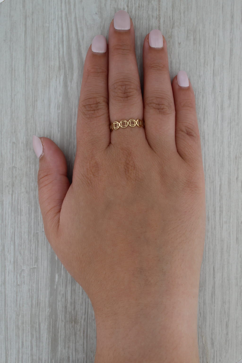 Circles & Squares Ring 18 Yellow Gold Size 9 Band Stackable