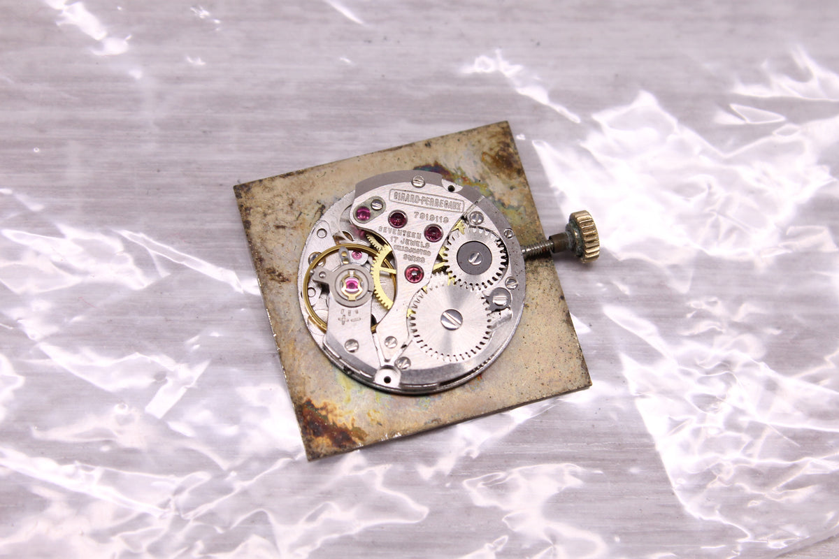 Vintage Girard Perregaux 25mm 14k Yellow Gold Watch Original Checker Dial