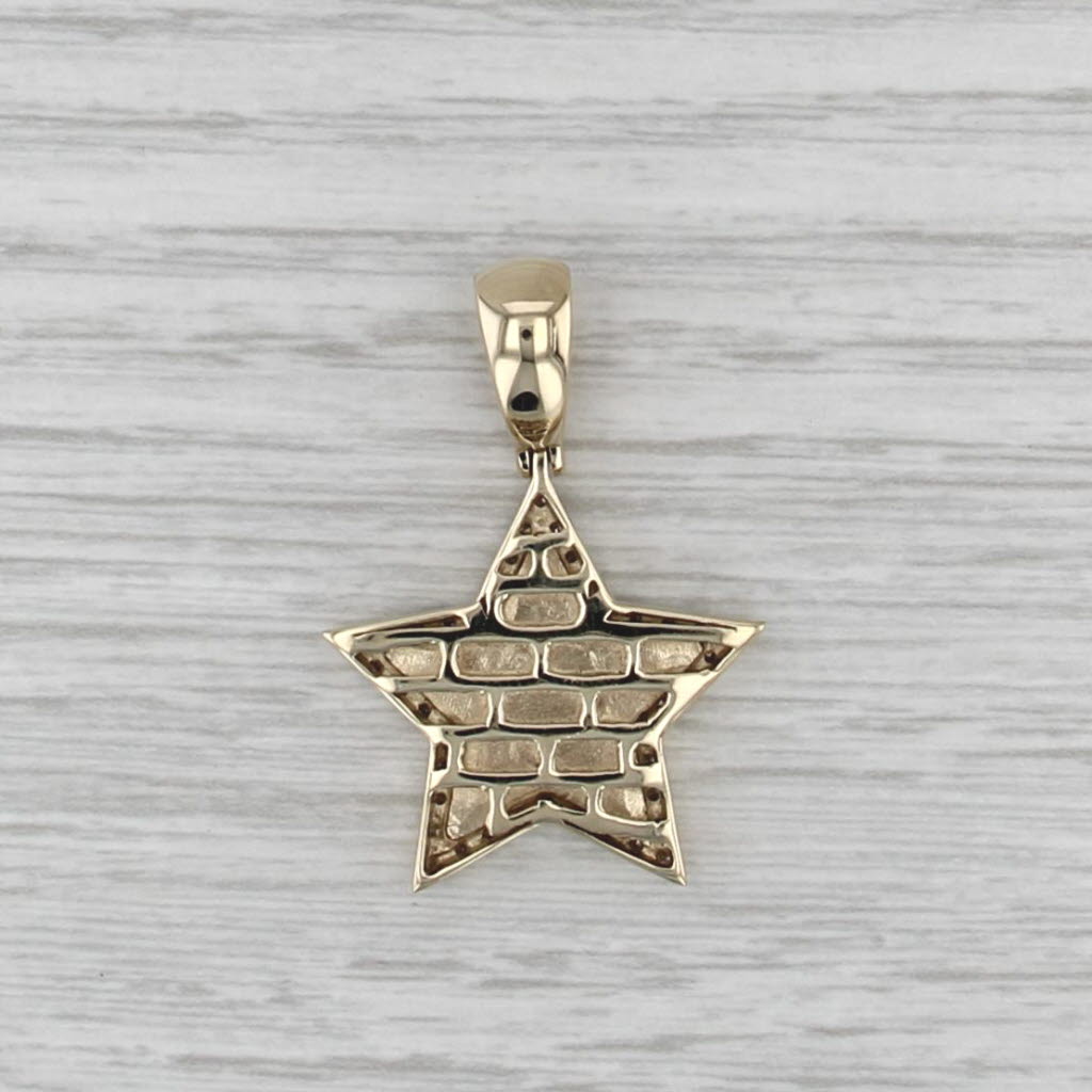 New 0.71ctw Diamond Star Halo Engravable Pendant 10k Yellow Gold