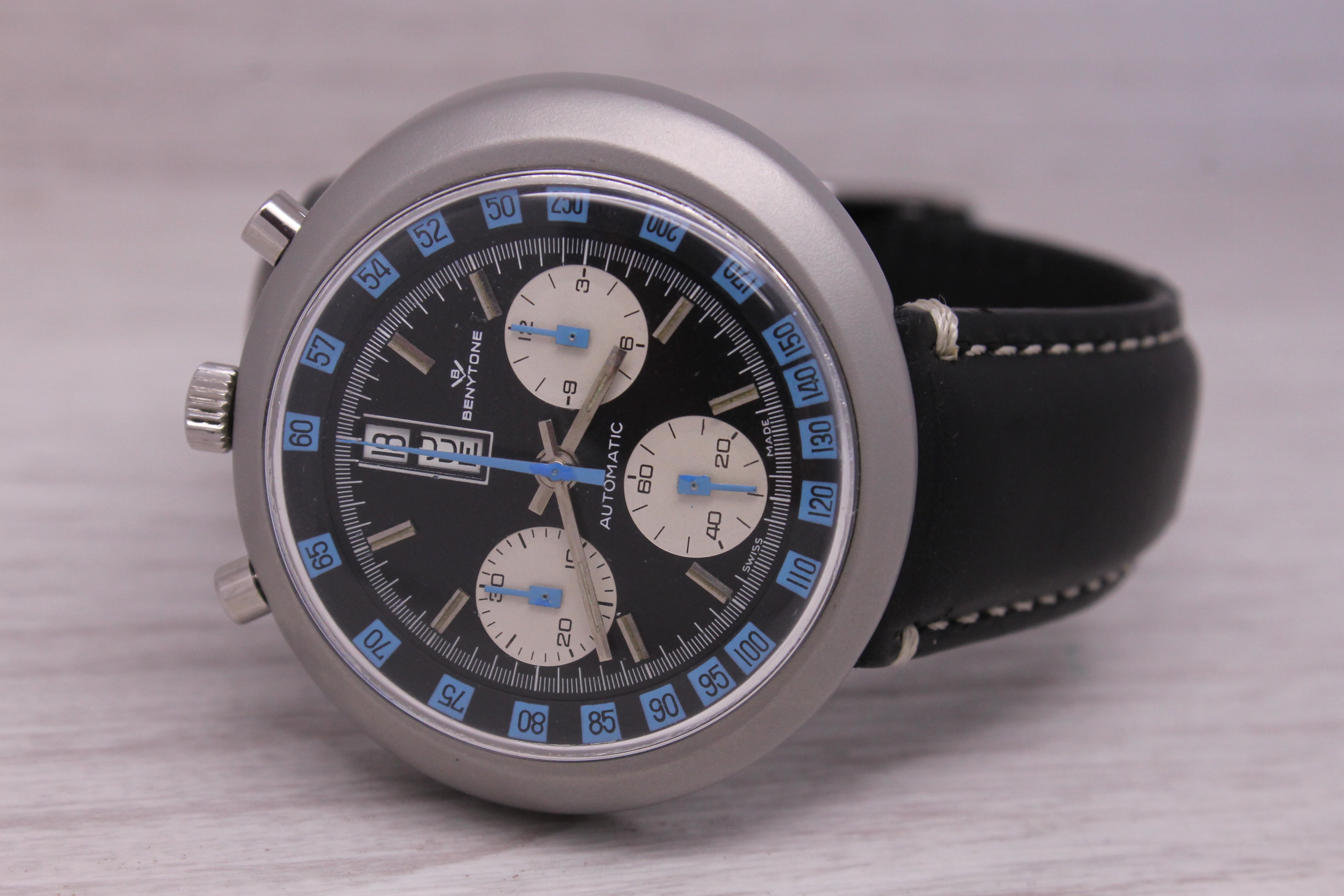 Vintage Benytone Bullhead 46mm Automatic Chronograph Watch Blue Black Funky