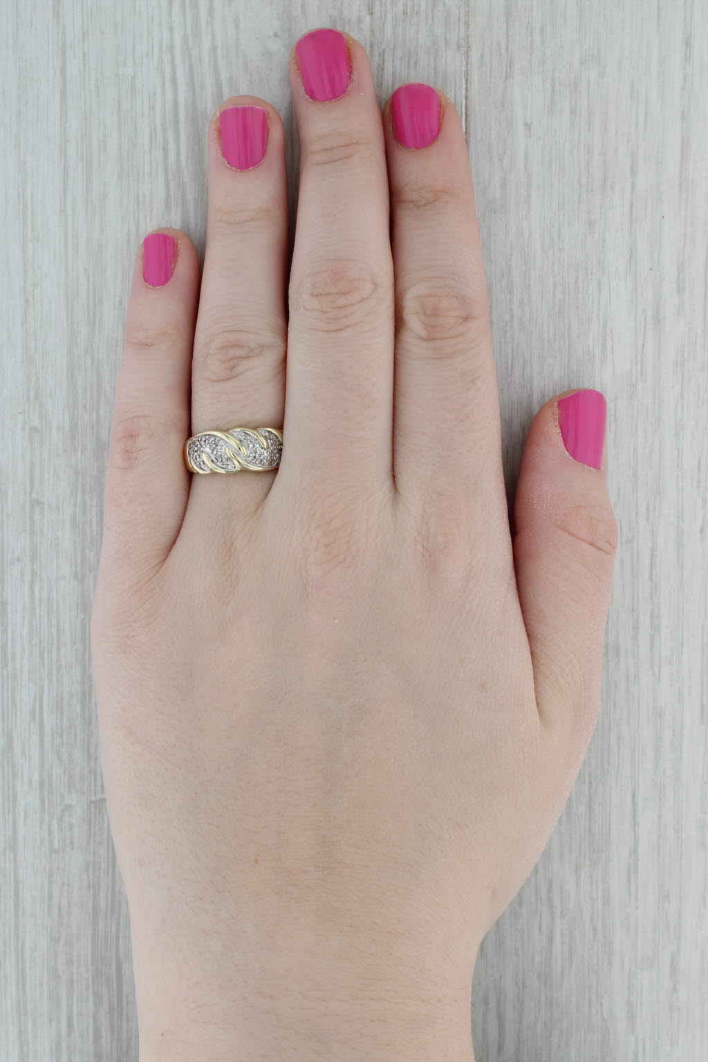 Dark Gray 0.20ctw Pave Diamond Ring 10k Yellow Gold Size 8.5