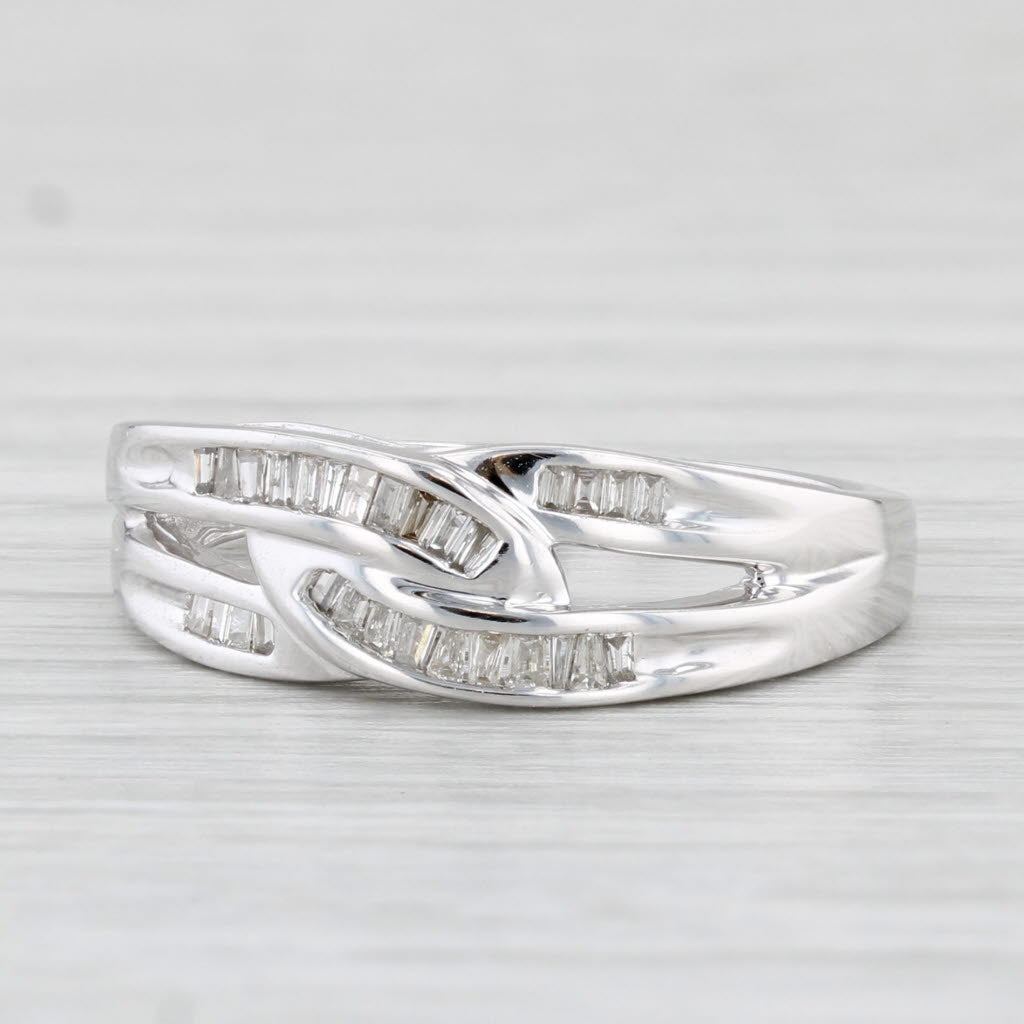 Light Gray 0.25ctw Diamond Knot Ring 10k White Gold Size 7 Wedding Band