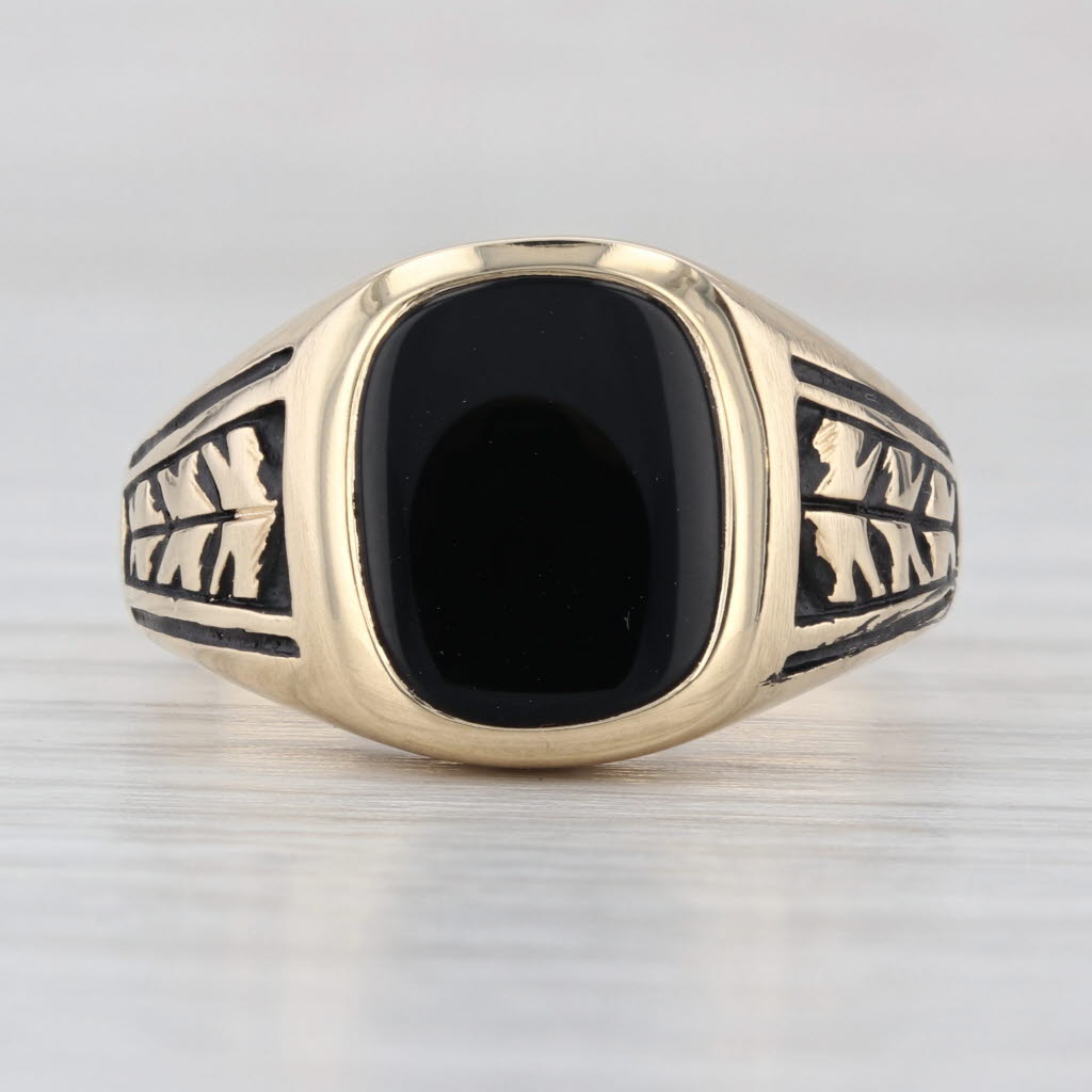 Vintage Onyx Signet Ring 14k Yellow Gold Size 10 Ornate Leaf Accents