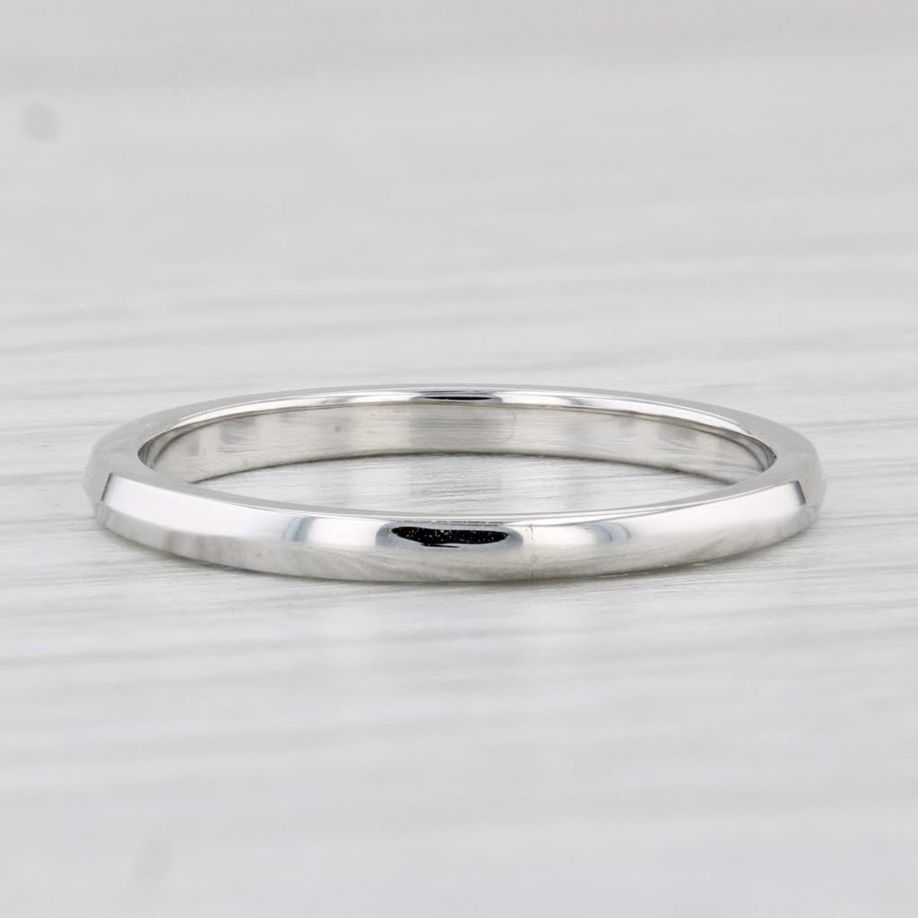Light Gray Classic Women's Wedding Band 18k White Gold Size 6.25 Stackable Ring